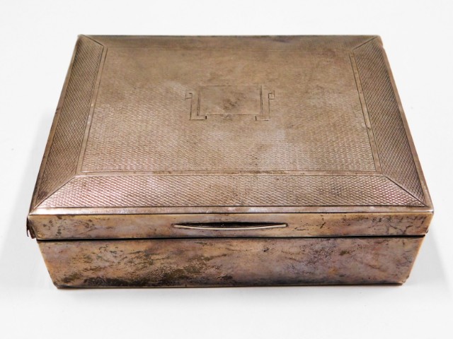 A silver cigar box, fault to edge, 4.5in wide x 3.