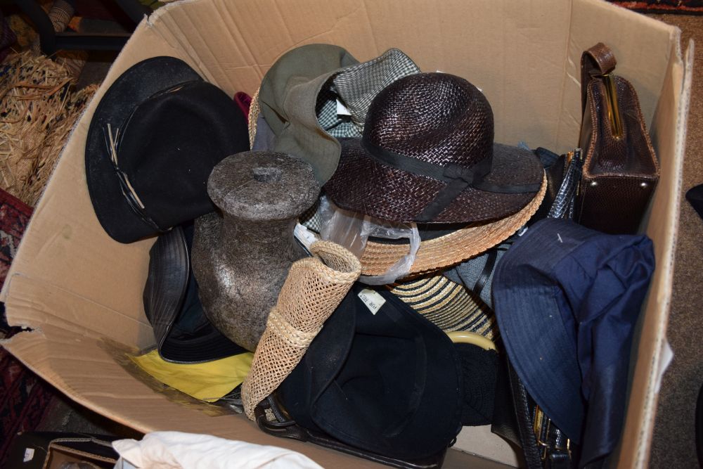 Large selection of hats, leather handbag and sundry accessories Condition: Please see images - ** - Image 3 of 4