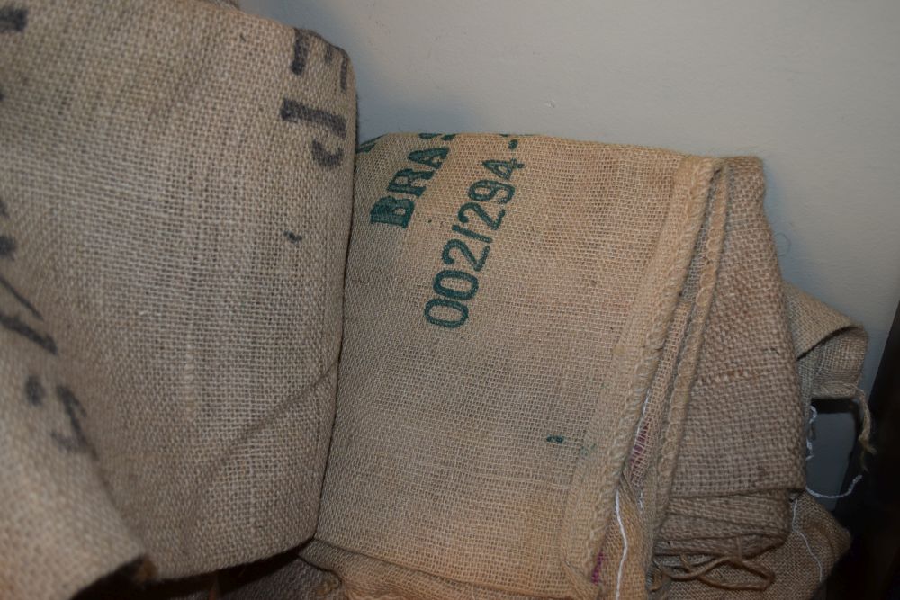 Quantity of hessian bags mainly used in the import of coffee from Brazil, Mexico, etc - Image 2 of 4