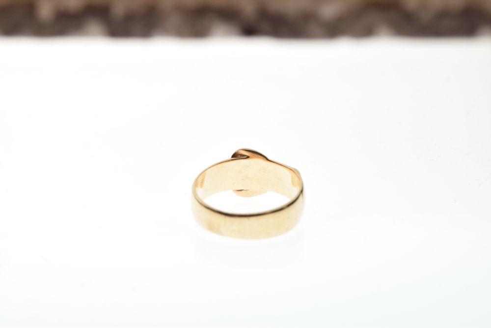 9ct gold wedding band with buckled belt decoration, size N, 3.4g approx Condition: Wear to the - Image 4 of 6