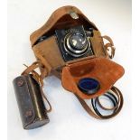 1930's period Ihagee Exakta camera, No.431597, with Carl Zeiss lens, leather case together with Hugo