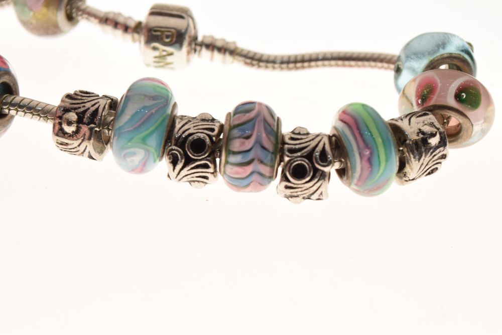 Pandora - flexible bracelet set with fifteen assorted glass and metal charms Condition: Only the - Image 4 of 7