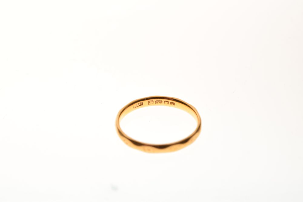 22ct gold wedding band, size O, 2.7g approx Condition: general wear to external engraving, otherwise - Image 4 of 4