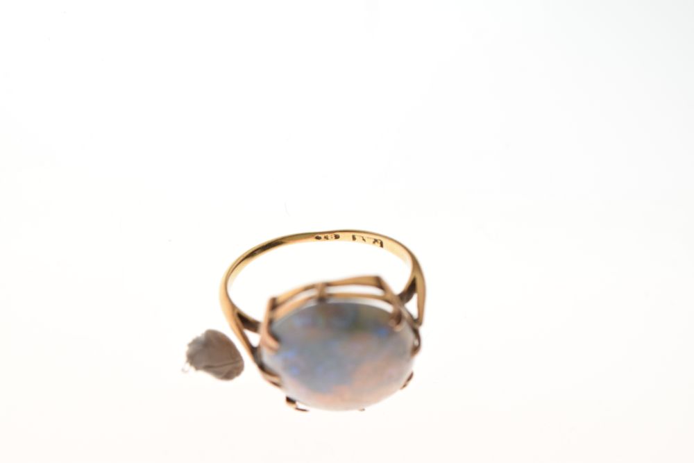 18ct gold and opal dress ring, the opal cabochon measuring approximately 22mm x 15mm, unsized (shank - Image 5 of 5