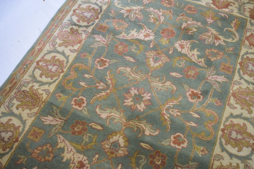 Indian wool rug, 124cm x 180cm Condition: Deep pile and good colour but would benefit from a clean - - Image 4 of 5