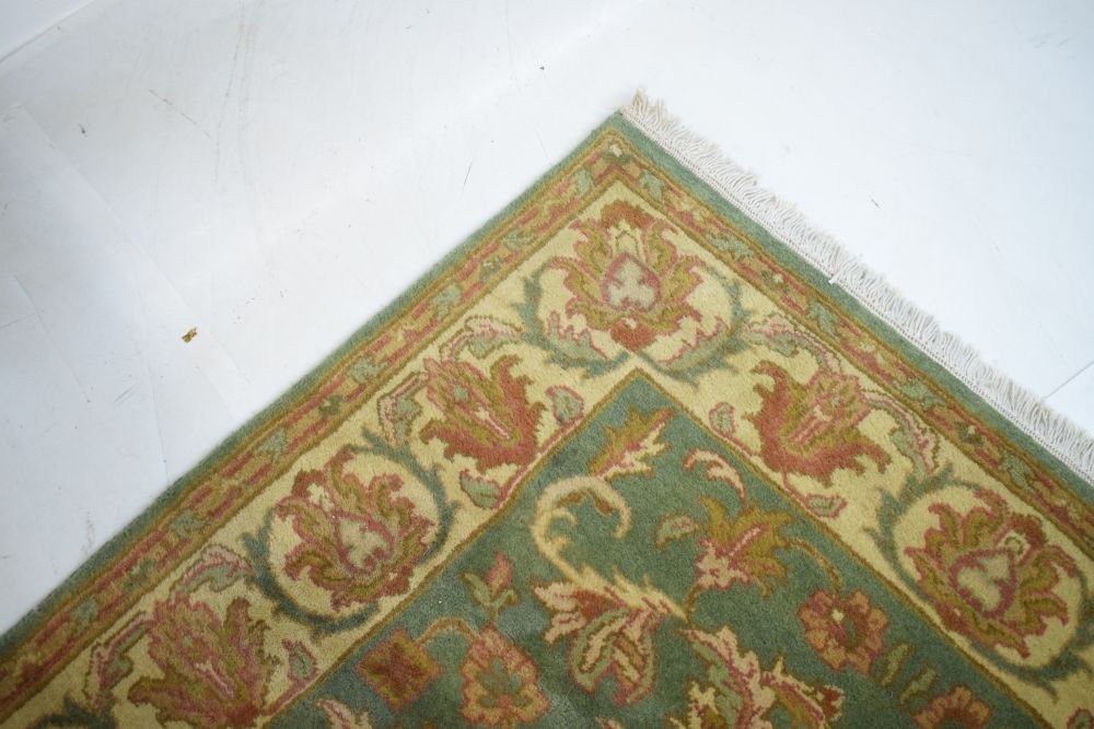 Indian wool rug, 124cm x 180cm Condition: Deep pile and good colour but would benefit from a clean - - Image 3 of 5