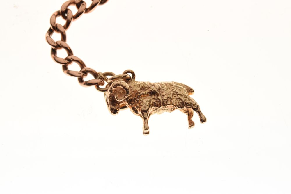 9ct gold curb link bracelet with cast goat or ram charm, 17.5g approx Condition: ** Due to current - Image 5 of 6