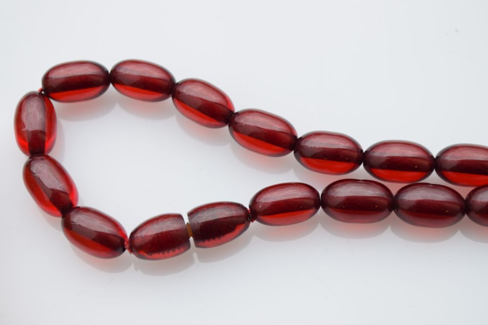 Graduated row of amber beads, 62g gross approx Condition: **Due to current lockdown conditions, - Image 8 of 12