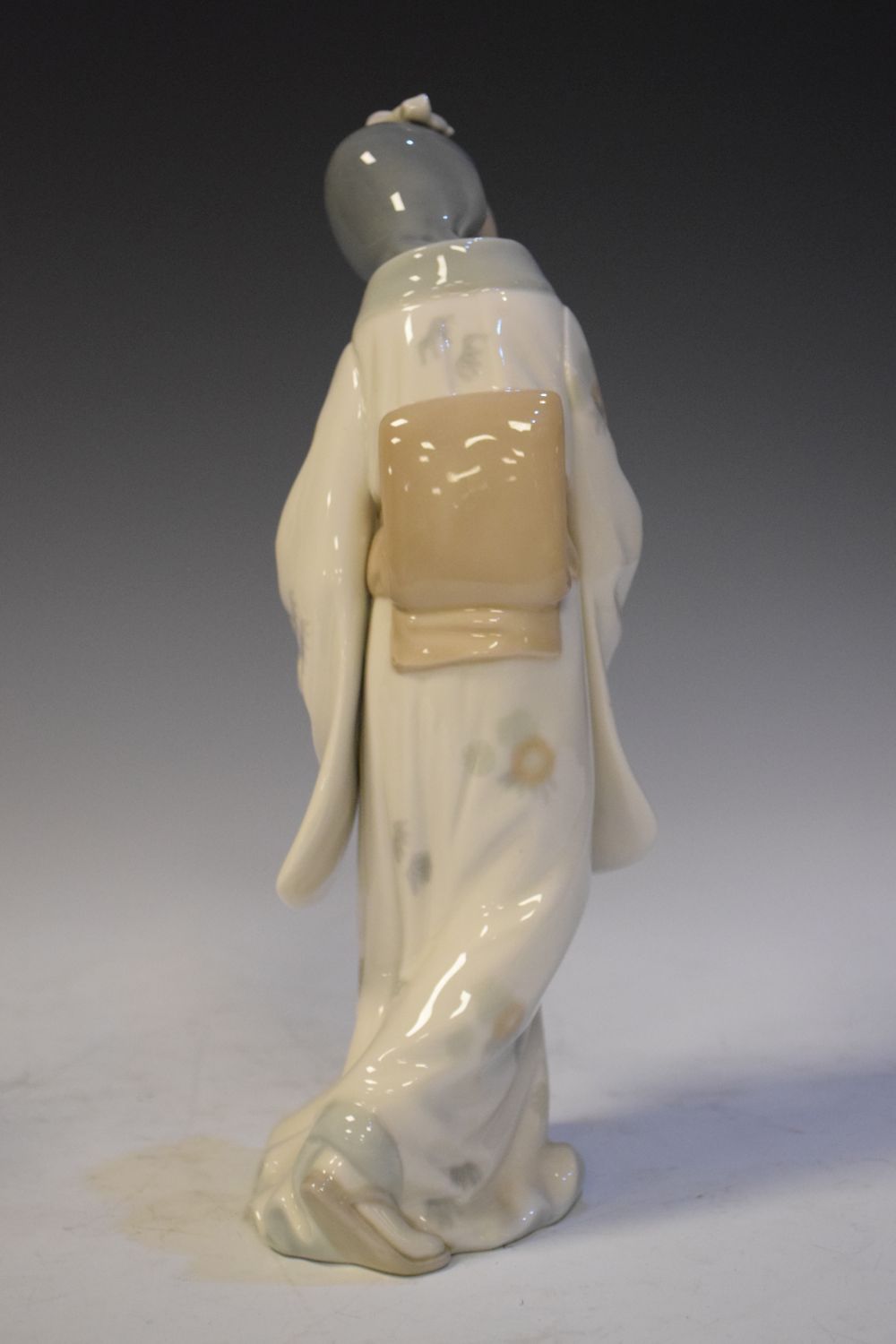 Two Nao porcelain figures, tallest 28cm high Condition: We endeavour to mention any post- - Image 7 of 9