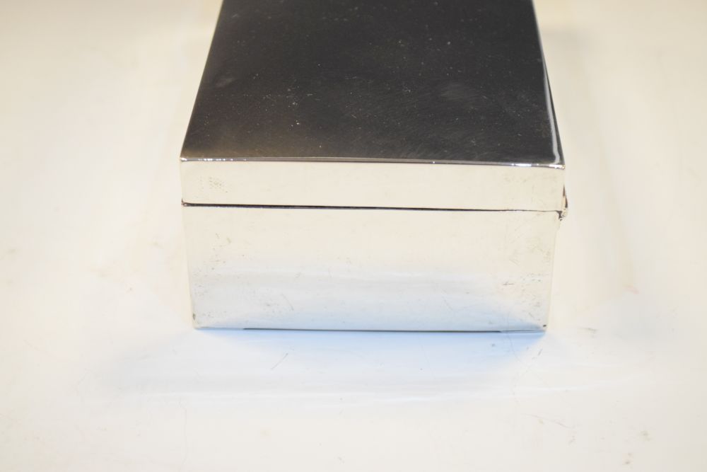 George VI silver cased table top box with hinged lid, Birmingham 1944, 18cm wide Condition: The - Image 4 of 8