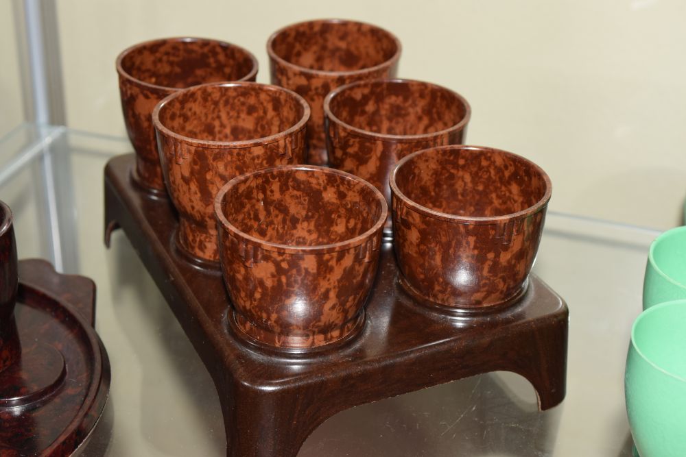 Three sets of Bakelite egg cups, together with a patent Patons & Baldwins 'patwin' rug wool cutter - Image 4 of 6
