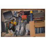 Quantity of Triang 00 gauge railway train sets, locomotives, trackside buildings and tracks etc