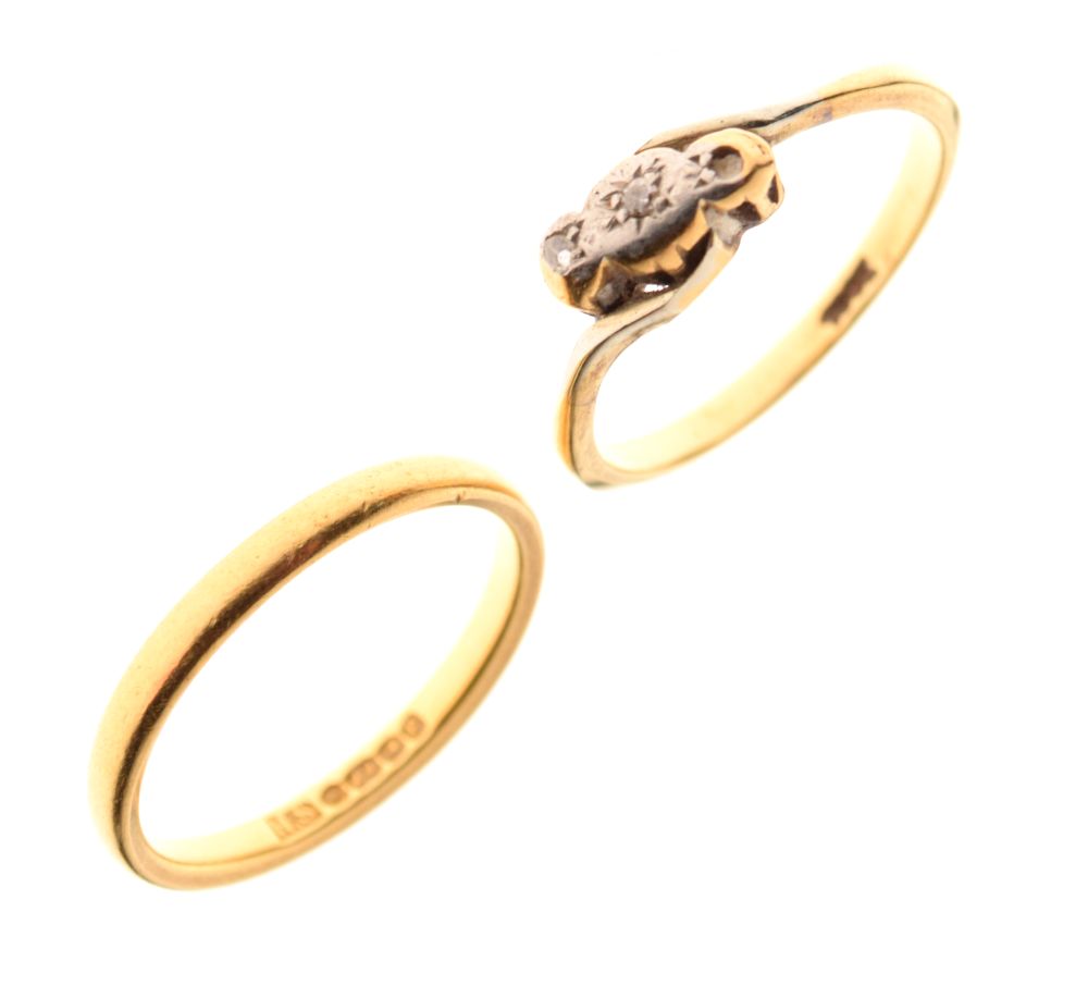 22ct gold wedding band, size M½, 3g approx, together with a yellow metal dress ring, shank stamped