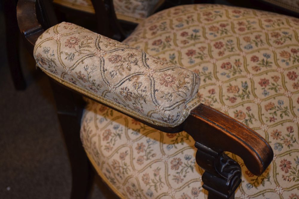 Late 19th/early 20th Century mahogany drawing room suite of settee, pair of open armchairs, and four - Image 2 of 7