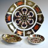 Royal Crown Derby 1128 Old Imari pattern plate and two trinket dishes, the larger 25cm diameter