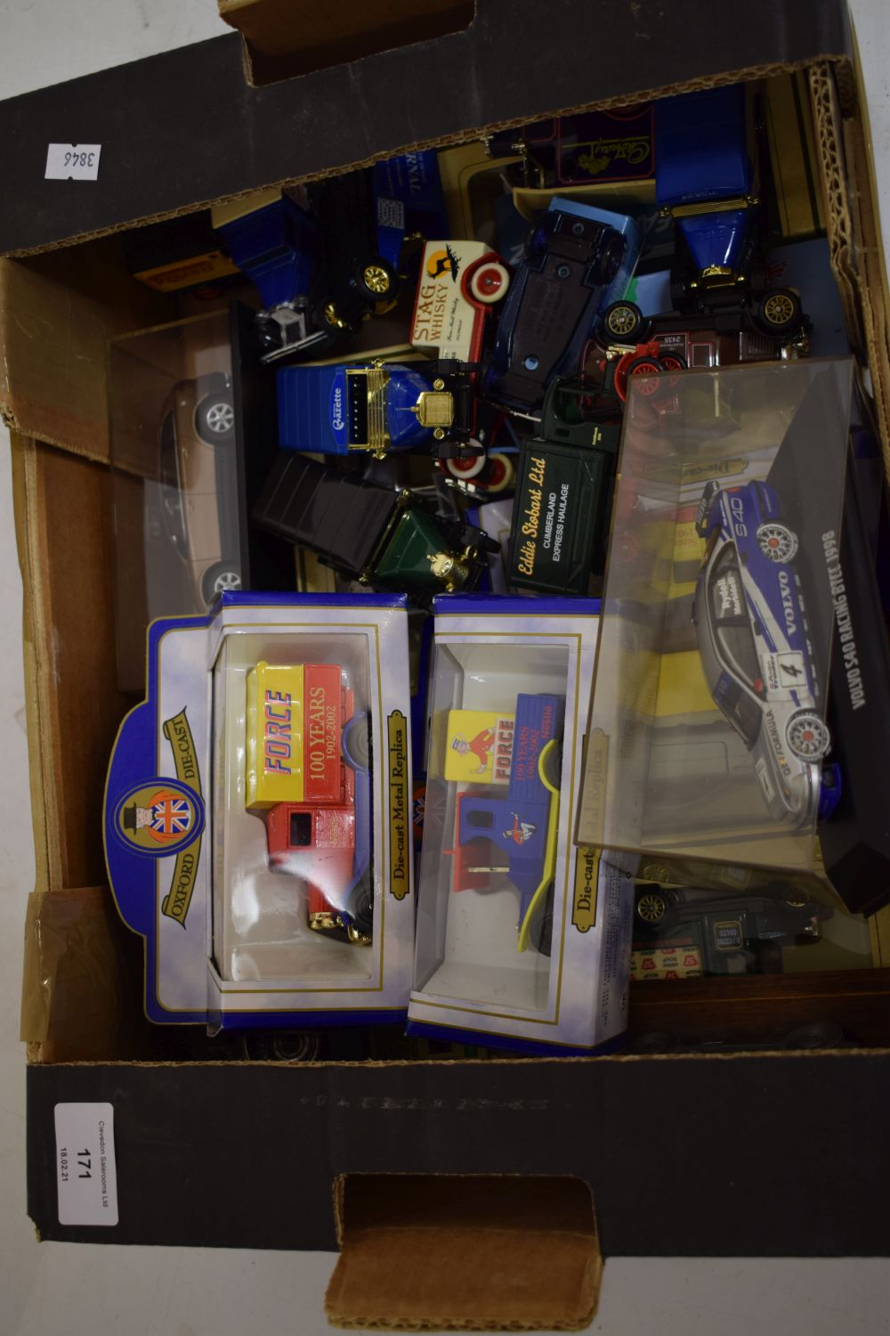 Assorted group of Corgi, Oxford diecast and other diecast model vehicles Condition: **Due to current - Image 2 of 3