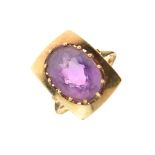 9ct gold dress ring set faceted amethyst-coloured stone approximately 14mm x 10mm, size O, 5.2g