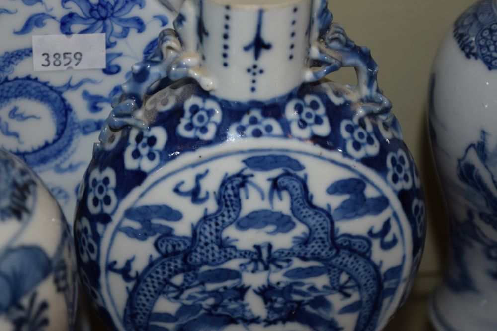 Group of 19th/early 20th Century Chinese blue and white ceramics, to include porcelain Meiping - Image 3 of 13