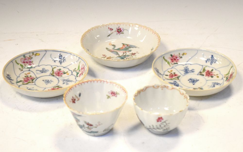 Late 18th/early 19th Century Chinese porcelain tea wares, to include tea bowl and saucer painted