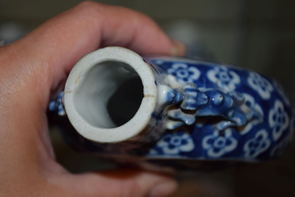 Group of 19th/early 20th Century Chinese blue and white ceramics, to include porcelain Meiping - Image 8 of 13