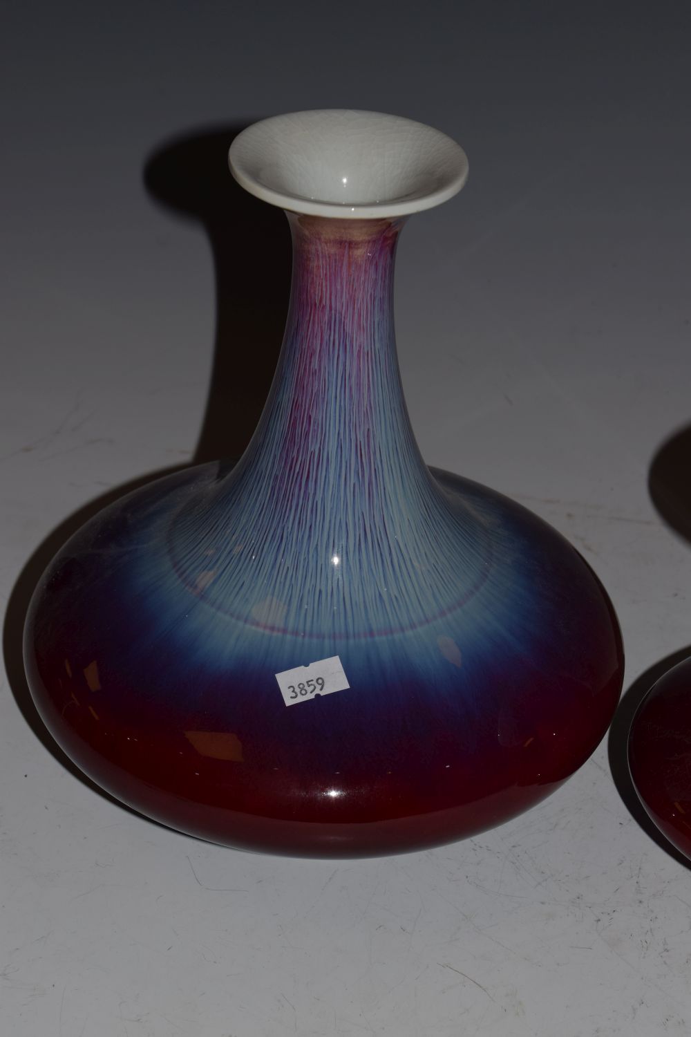 20th Century Chinese Junyao-style sang de boeuf and blue glazed porcelain vase, together with a - Image 2 of 9