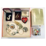 Assorted costume jewellery to include green onyx dome top jewellery casket, various brooches,