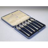 Cased set of six George V silver teaspoons commemorating the Silver Jubilee 1935 and featuring