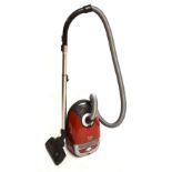 Miele Cat & Dog TT5000 2200W vacuum cleaner Condition: Safety tested but otherwise sold as seen in