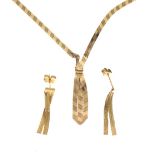 9ct gold necklace, together with a similar pair of yellow metal ear studs, stamped 375, 3.2g gross