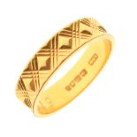 22ct gold wedding band with hobnail decoration to exterior, London 1962, size M, 4.1g approx