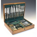 Elizabeth II silver six person canteen of Old English rat-tail cutlery, Sheffield 1977, in fitted