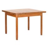 Gordon Russell oak draw-leaf table