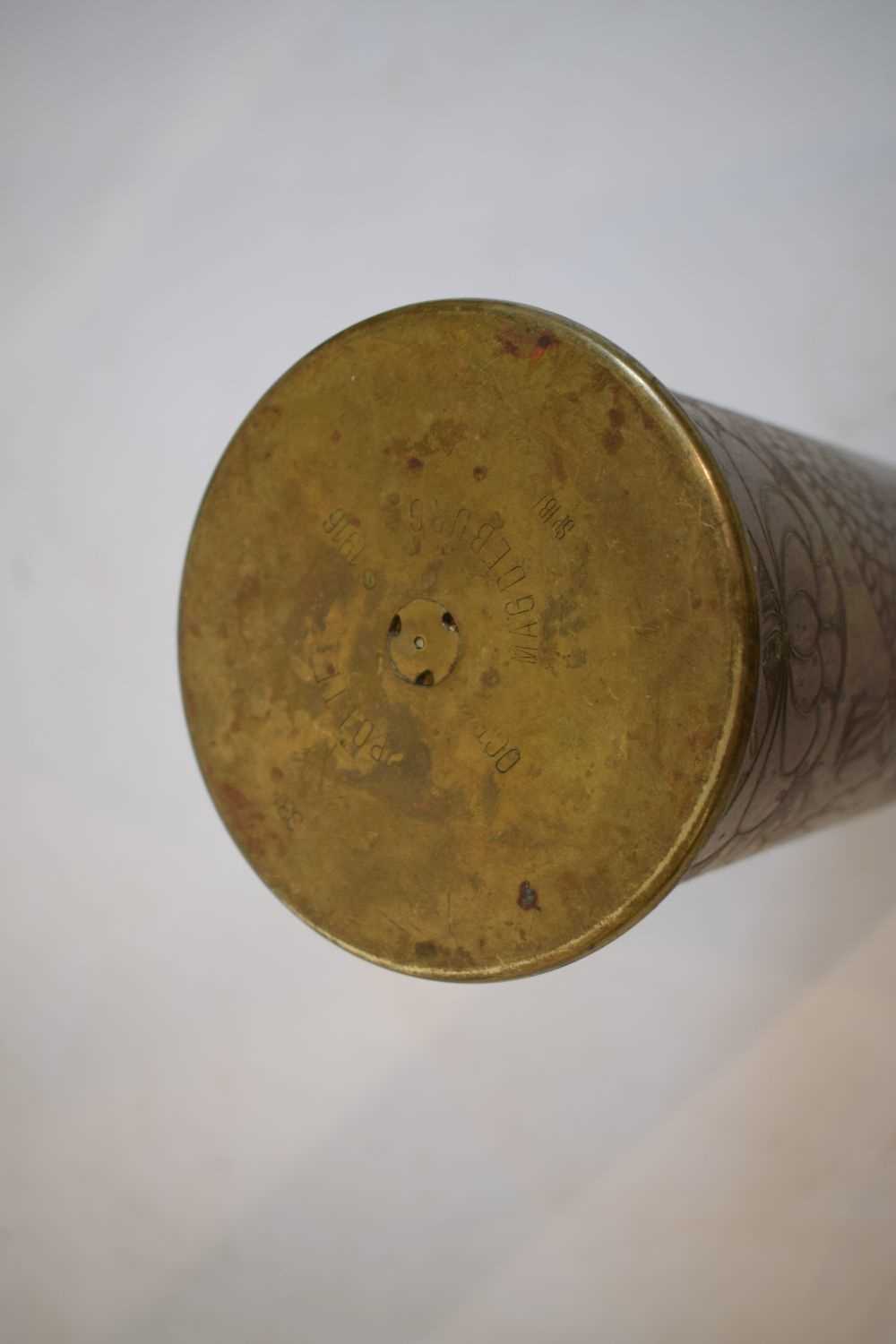 WWI brass shell case dated 1916 and engraved with chinoiserie decoration - Image 4 of 4