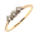 18ct gold and platinum graduated three stone diamond ring,