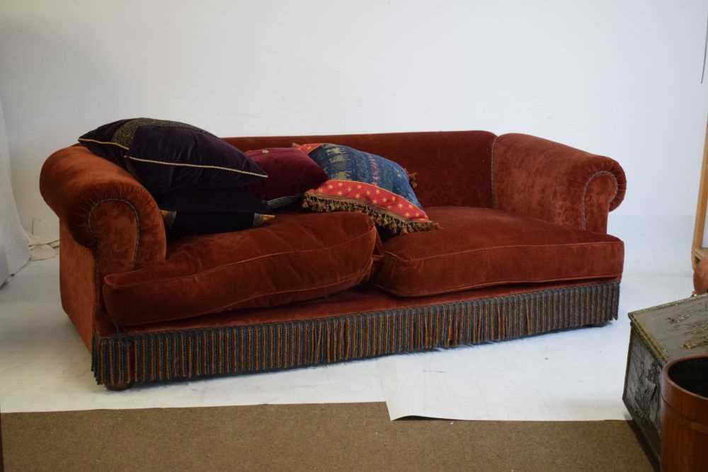 Tetrad 'Victoria' sofa in red covering - Image 5 of 5