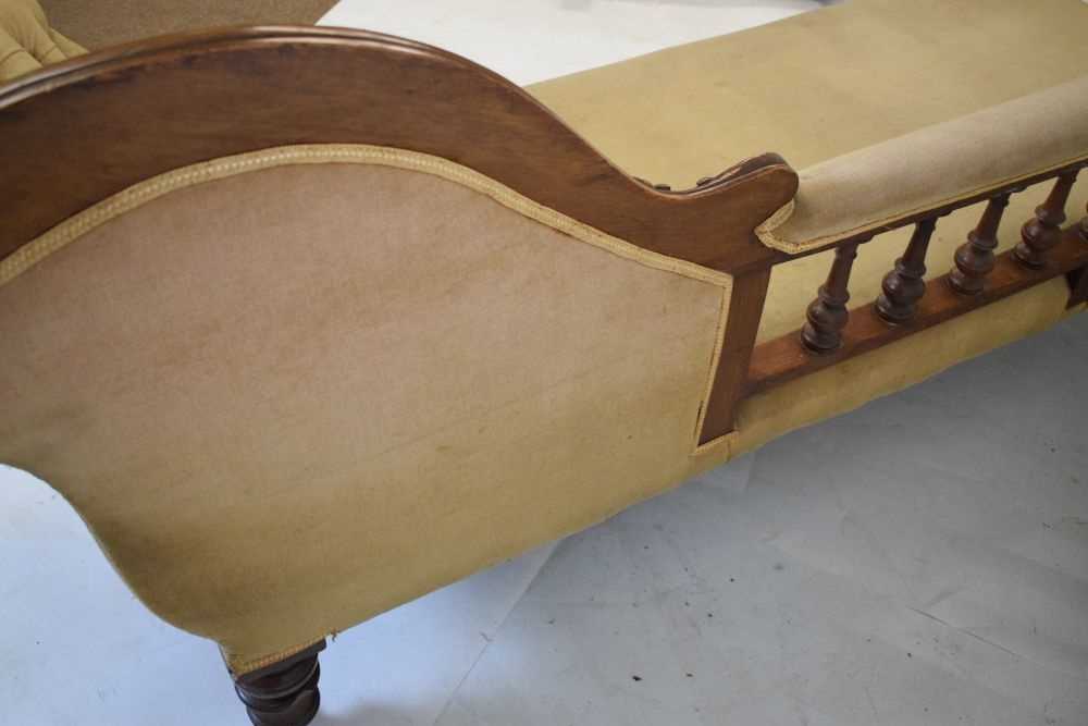 Victorian chaise longue - Image 4 of 4