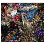 Quantity of costume jewellery