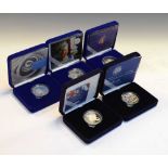 Coins - Five Elizabeth II Crowns / £5 coins in presentation cases