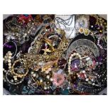 Quantity of costume jewellery