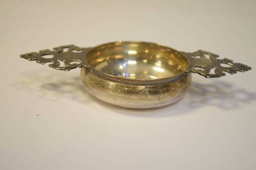 Edward VIII silver tea / wine strainer - Image 2 of 5