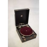 Table-top salon gramophone