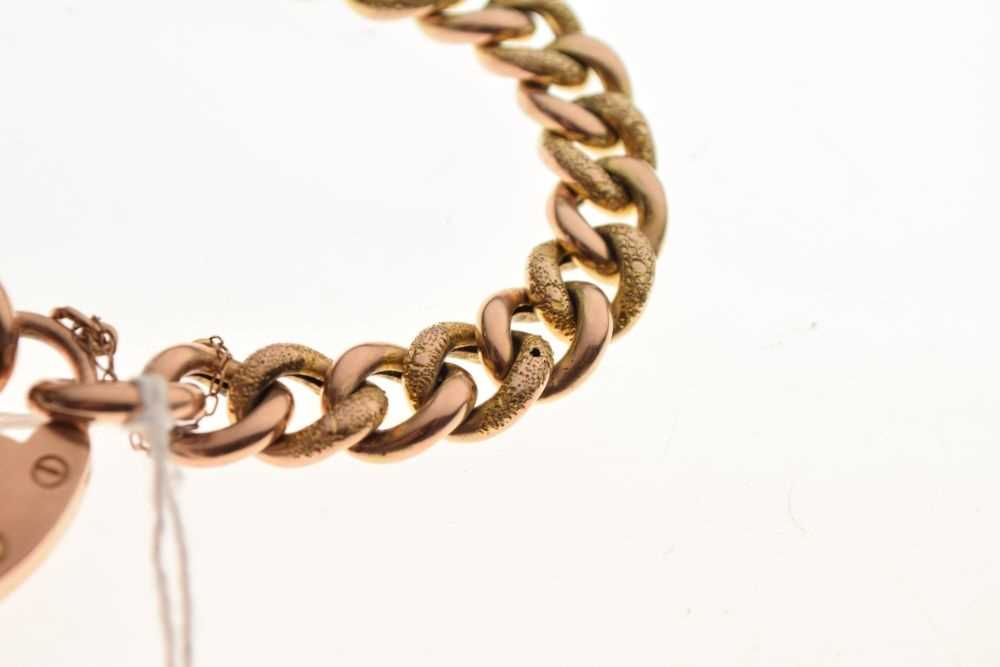 Yellow metal curb-link charm bracelet - Image 2 of 3