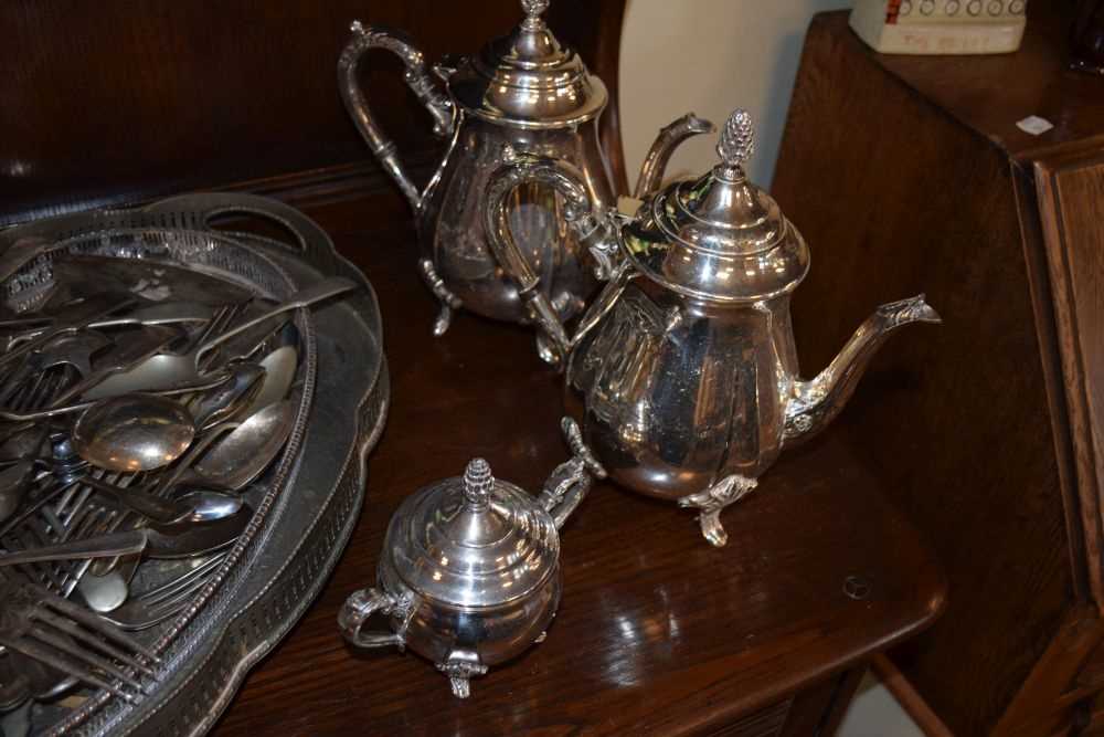 Quantity of silver plated items to include tea set, small entrée dish etc - Image 5 of 6