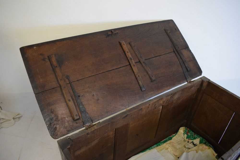 Oak three panel coffer or bedding chest - Image 3 of 7