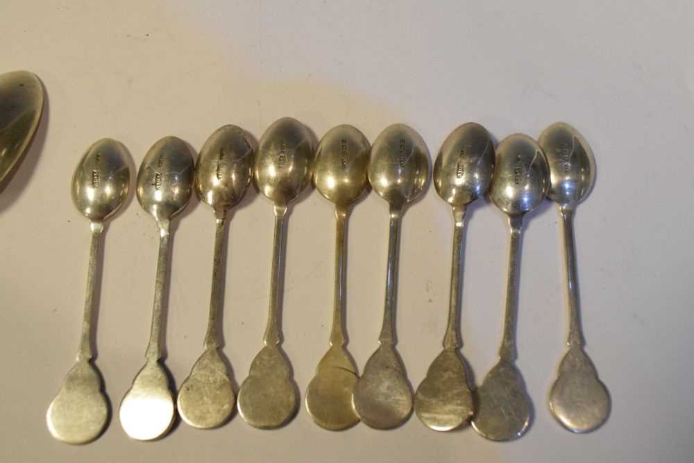 Quantity of silver and white metal flatware - Image 5 of 5