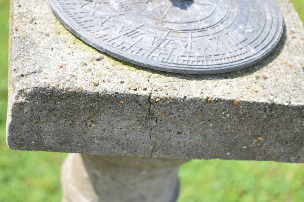 Composition baluster garden sundial - Image 4 of 4