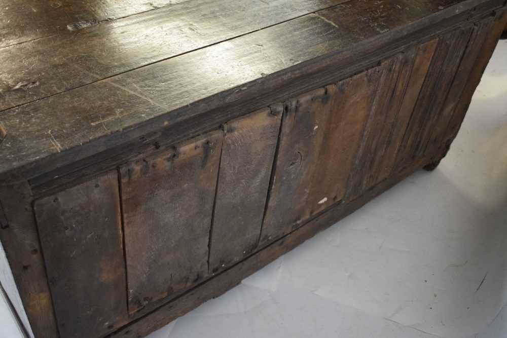 18th Century oak mule chest - Image 8 of 8