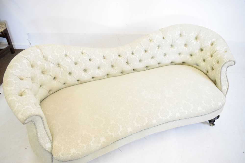Victorian or Edwardian deep-buttoned settee - Image 4 of 6