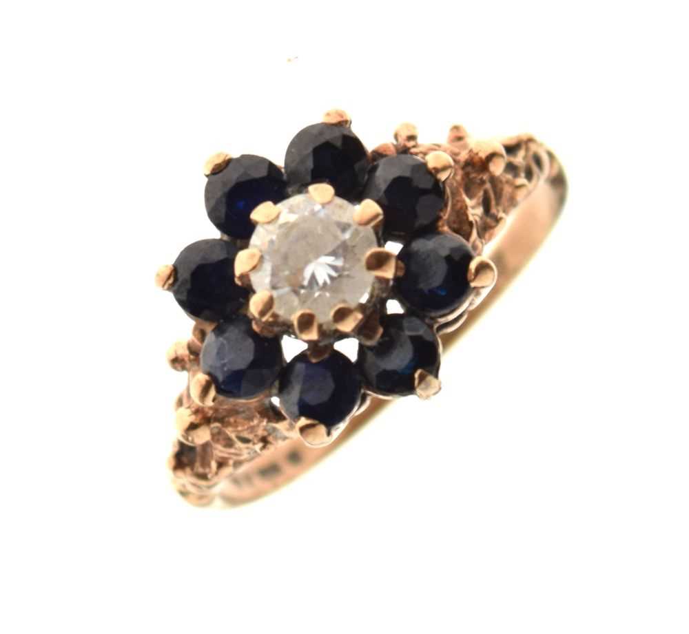 9ct gold cluster ring