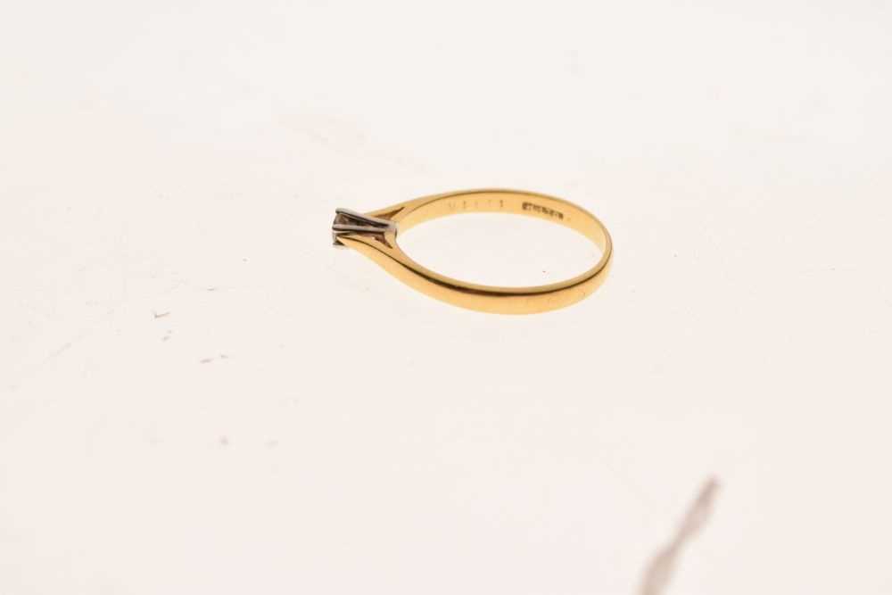 18ct gold diamond single stone ring - Image 3 of 6